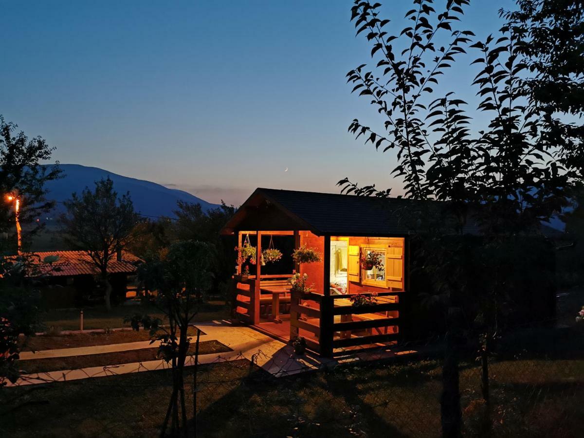 Cottage La Sierra With Jacuzzi Korenica Bagian luar foto